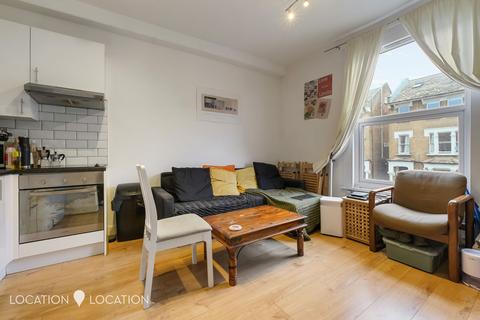 undefined, Downs Road, London, E5