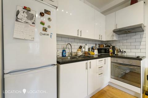 undefined, Downs Road, London, E5