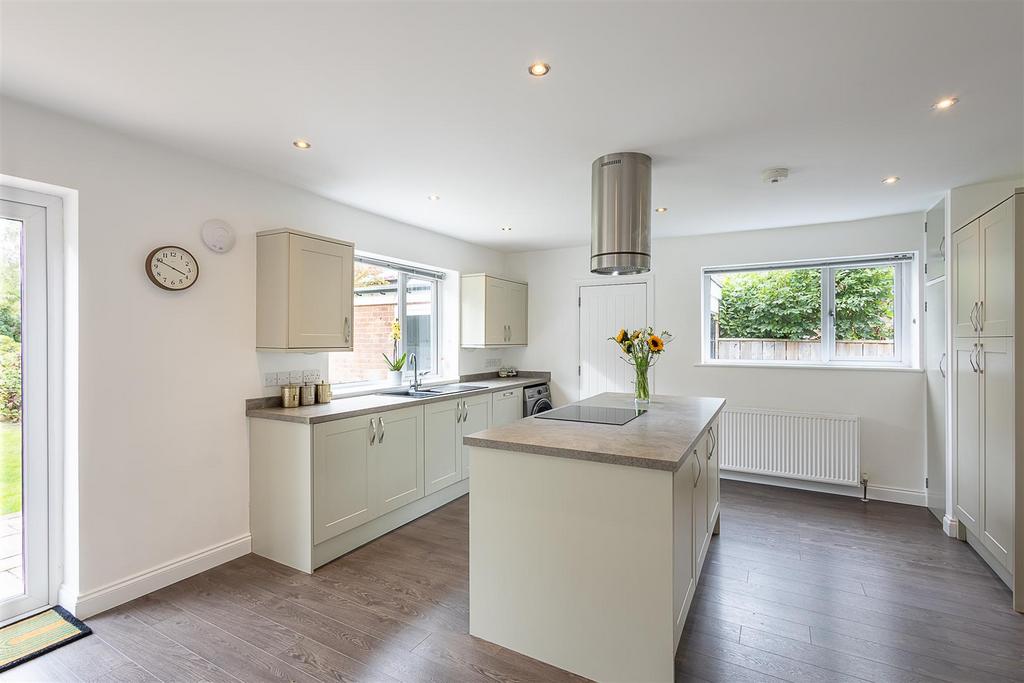 Kitchen/Breakfast Room