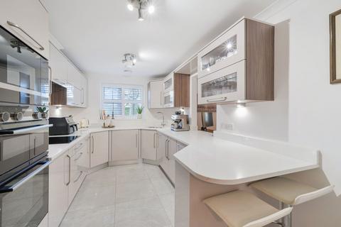 2 bedroom flat for sale, 2 Landscape Road, Warlingham CR6