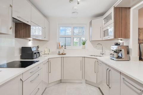 2 bedroom flat for sale, 2 Landscape Road, Warlingham CR6