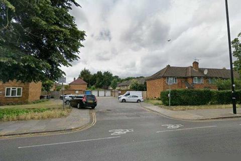 undefined, Twickenham Road, Isleworth TW7