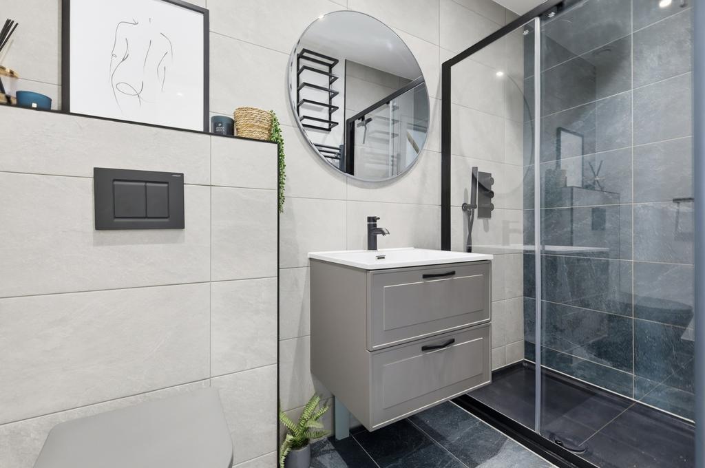 Downstairs Bathroom