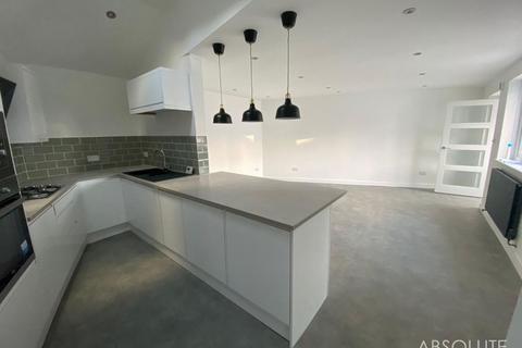 1 bedroom detached house to rent, Higher Warberry Road, Torquay, TQ1