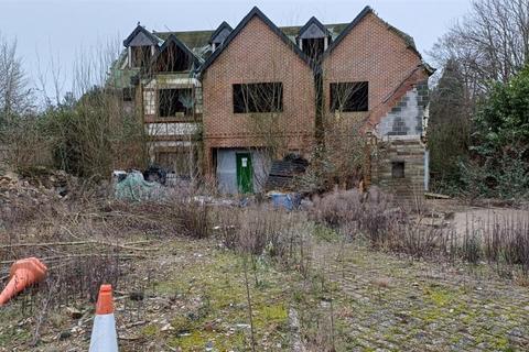 Caerleon Close, Claygate, ESHER