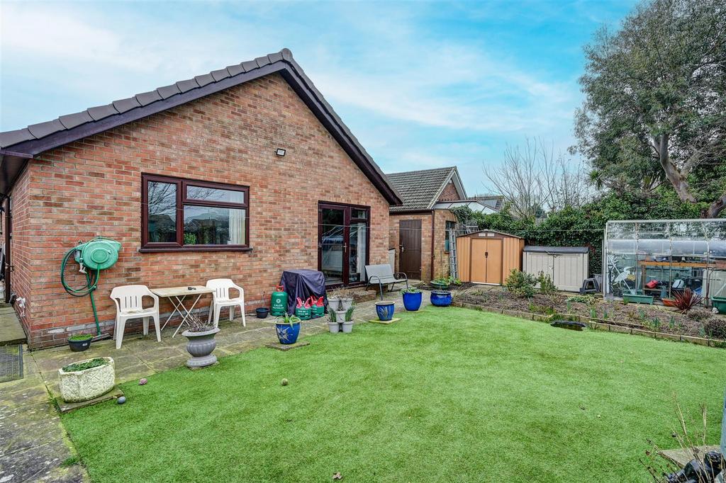 Rear of property 1.jpg