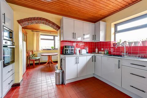 3 bedroom detached bungalow for sale, Gresham Close, Gorleston, Great Yarmouth
