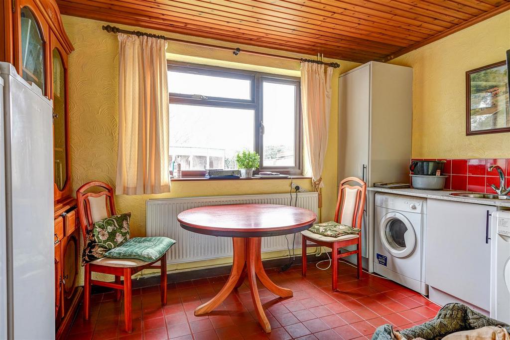Breakfast Utility Room.jpg