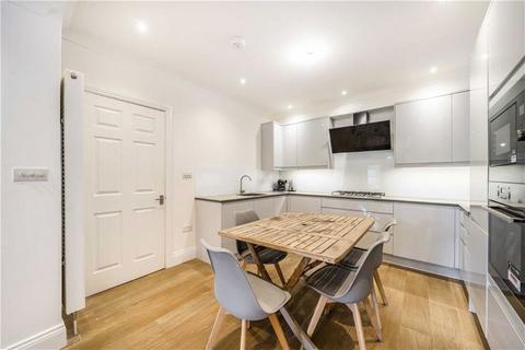 undefined, Sundew Avenue, London W12