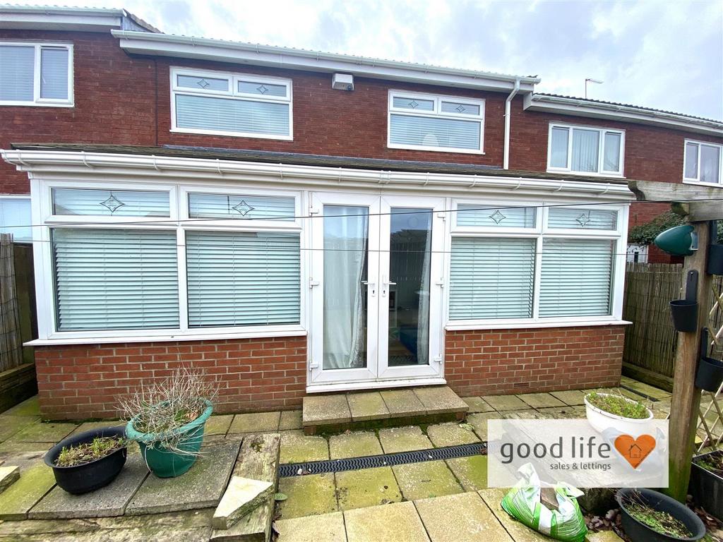 20260228 121541759 i OS58cornbankclose.jpg