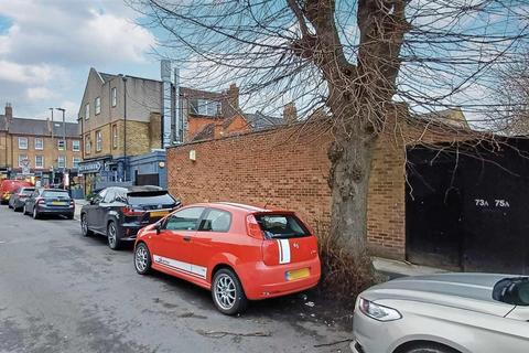 undefined, Elmers End Road, LONDON