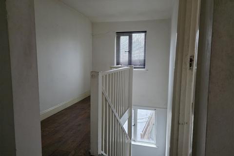2 bedroom flat for sale, Lee High Road, London