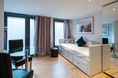 Studio to rent, Finchley Road, London NW3