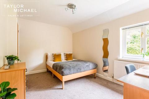 6 bedroom terraced house to rent, The Crescent, Brighton