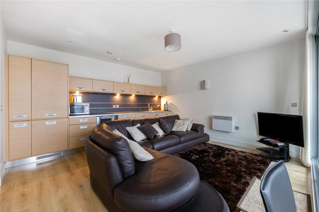 Lounge/Kitchen