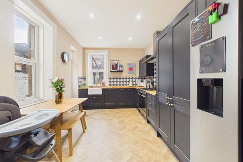 3 bedroom terraced house for sale, Armstrong Avenue, Heaton, Newcastle Upon Tyne, NE6
