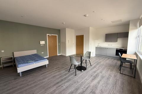 Studio to rent, Friary House, Southampton, SO14
