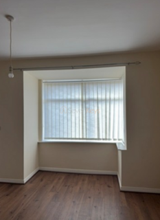 2 bedroom flat to rent, Rose Avenue, Stanley, County Durham