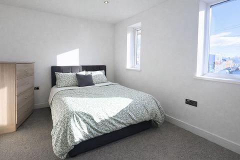 2 bedroom flat to rent, Stratton Road, Swindon SN1