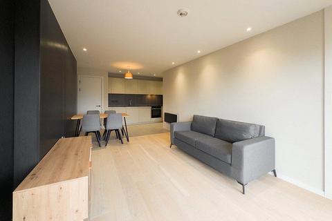 2 bedroom apartment to rent, Spinners Way, Manchester