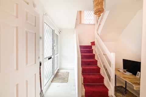 5 bedroom detached house for sale, Oakham Road, , Dudley, West Midlands, Dudley