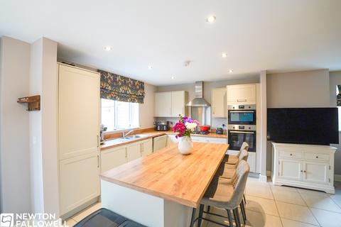 4 bedroom detached house for sale, Forester Gardens, Retford DN22