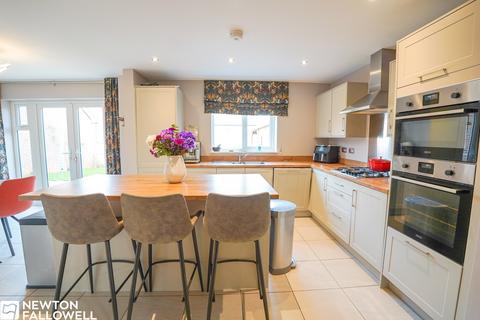 4 bedroom detached house for sale, Forester Gardens, Retford DN22