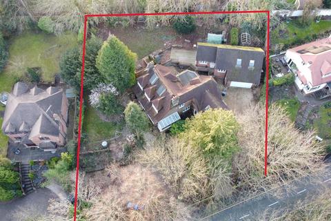 7 bedroom property with land for sale, Lucas Road, High Wycombe HP13