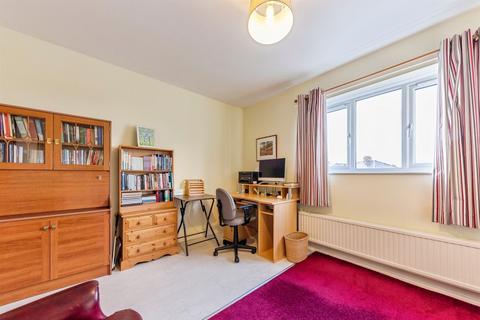 2 bedroom flat for sale, Boundary Road, Newark