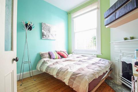 2 bedroom flat to rent, Felsham Road, West Putney, London, SW15