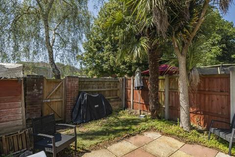 3 bedroom terraced house for sale, Peverells Wood Close, Peverells Wood, Chandler's Ford