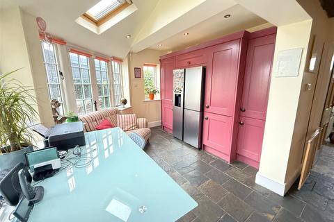 5 bedroom detached house for sale, High Street, Bottesford