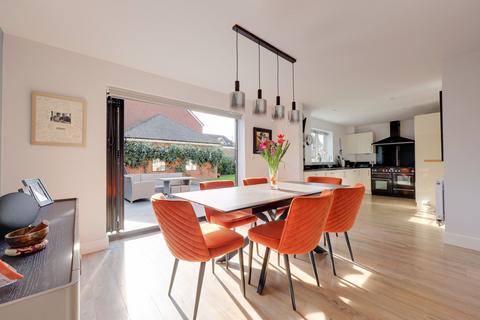 4 bedroom detached house for sale, Ryeland Road, Burgess Hill, RH15
