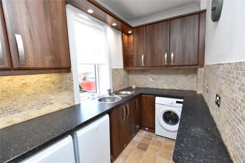 2 bedroom flat to rent, Sunnyside Crescent, North Lanarkshire ML1