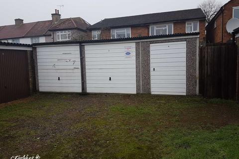 Garage to rent, The Sunny Road, Enfield EN3
