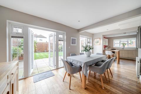 4 bedroom semi-detached house for sale, Barley Mow Way, Shepperton, TW17