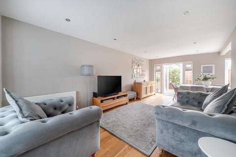 4 bedroom semi-detached house for sale, Barley Mow Way, Shepperton, TW17