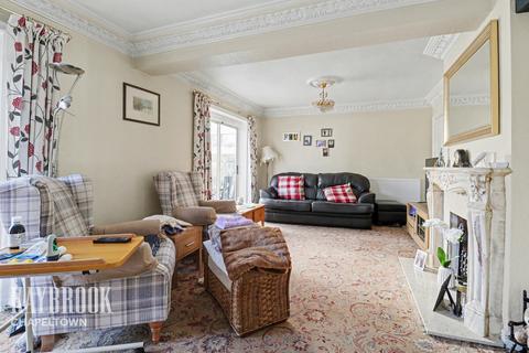 3 bedroom detached house for sale, Ferrars Road, Tinsley