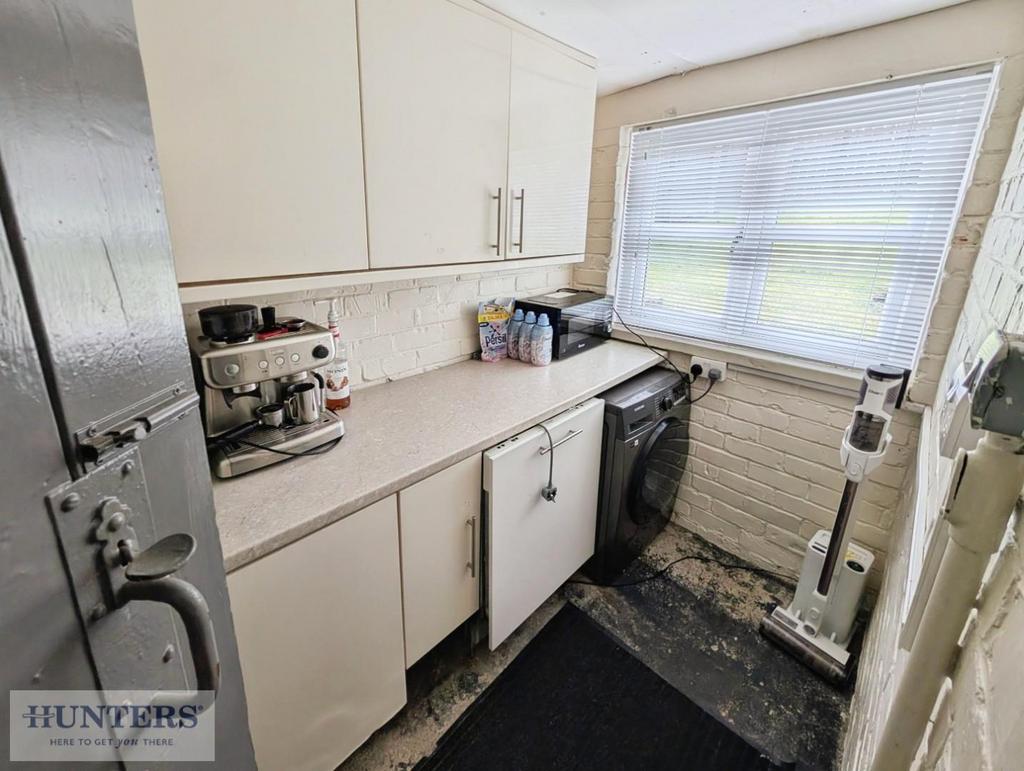 Rear Hall Utility