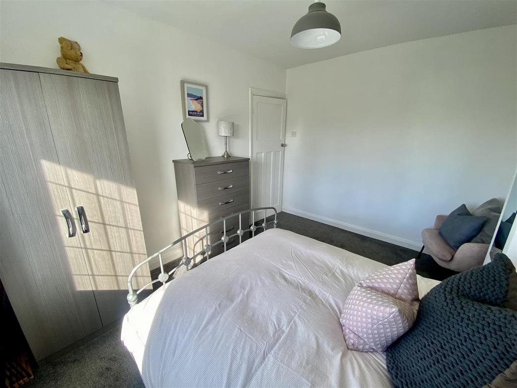 Bramleys Estate Agents - Parker Lane - Mirfield (3