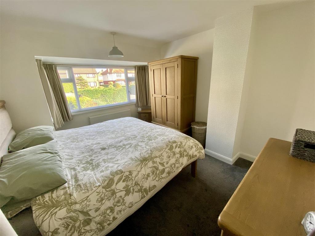 Bramleys Estate Agents - Parker Lane - Mirfield (3