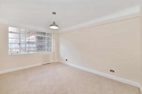 3 bedroom flat to rent, Balham High Road, London SW17