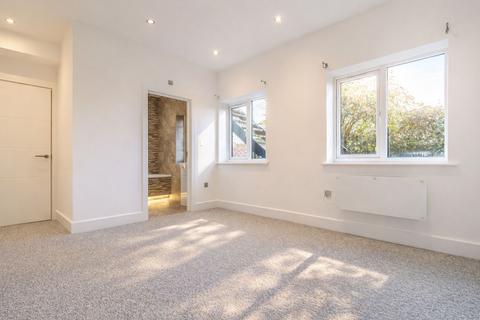 undefined, Stratton Road, Swindon SN1