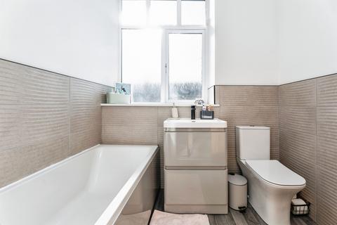 3 bedroom townhouse for sale, Sterling Rise, Morley, Leeds