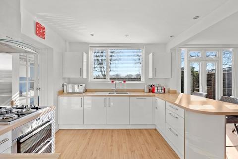 4 bedroom semi-detached house for sale, Walker Avenue, Fyfield, CM5