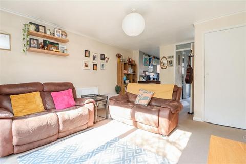 2 bedroom terraced house for sale, Drake Close, Horsham