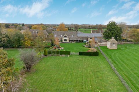 undefined, Driffield, Cirencester, Gloucestershire, GL7