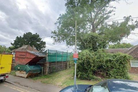 undefined, Spout Lane, Staines-upon-Thames TW19