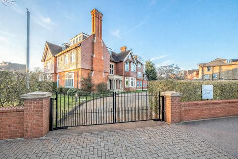 2 bedroom apartment for sale, Rodway Road, Bromley