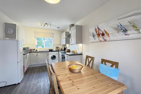 4 bedroom semi-detached house for sale, Kew Carrek, Goonhavern, Truro